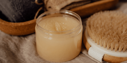 5 utilisations du beurre de karité pour les cheveux – Le Moly