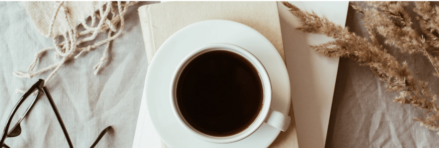 Tasse à café originale : nos astuces pour des matins malins